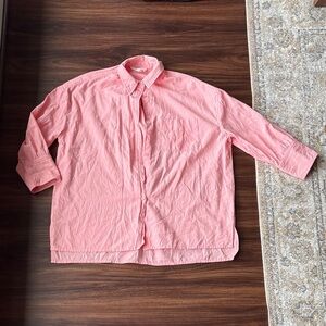 Pomander Place Button Down